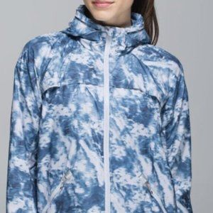Lululemon Miss Misty Jacket II Sea Side Silver Fox Alberta Lake Size 8 Hooded